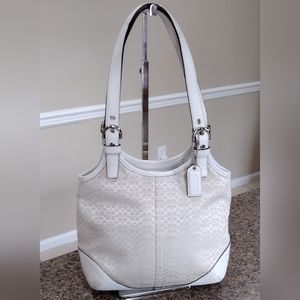 COACH SoHo Shoulder Tote Cream Pearl White